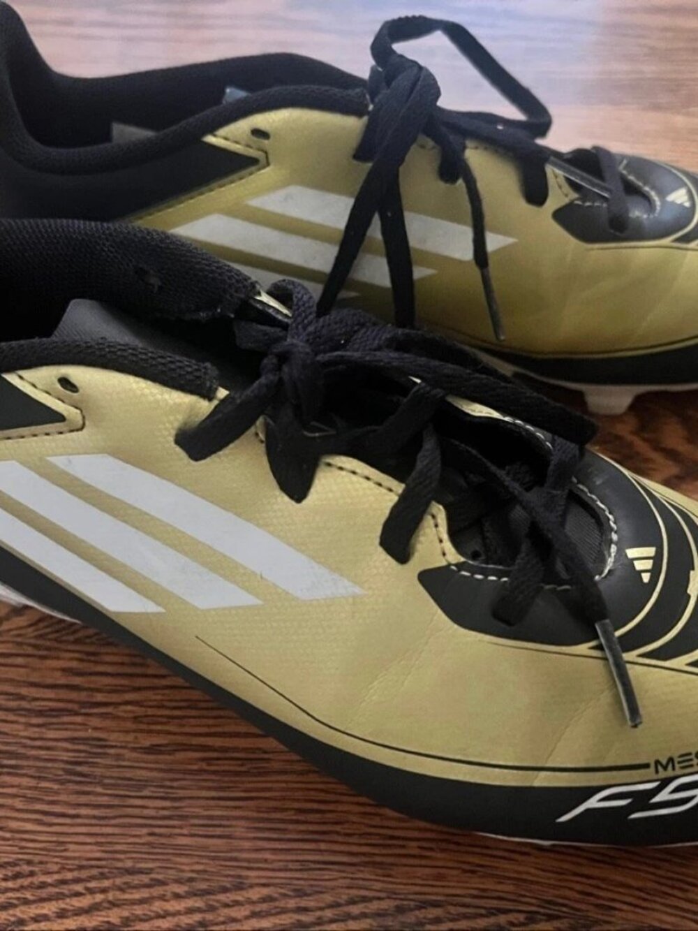 Adidas F50 Club Messi FG Soccer Cleats Mens US 9 Gold Black